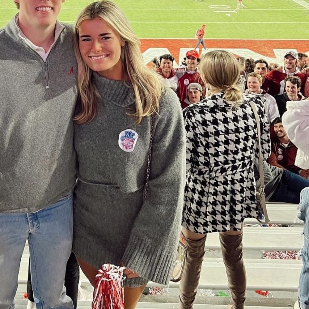 Two piece cropped sweater turtle neck and skirt grey